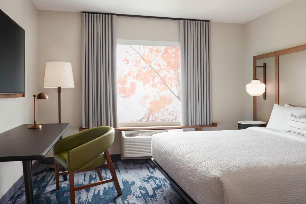 Fairfield Inn & Suites By Marriott Лодай Екстер'єр фото